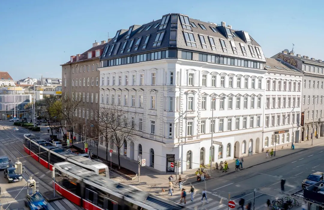 Hotel Alser-1